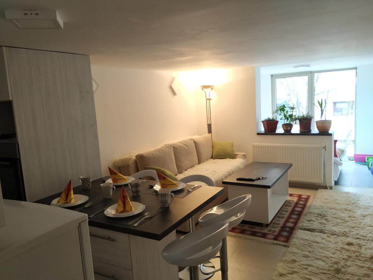 Apartment Merjam *